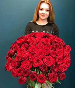 Букет из 51 красной российской розы
