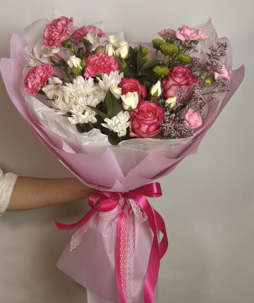 Букет из роз, хризантем, альстромерий и лимониума - 17 шт