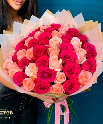 Микс букет из 51 эквадорской розы