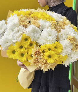 Букет из 27 кустовых хризантем