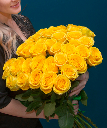Букет из 35 желтых эквадорских роз