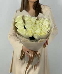 Букет из белых эквадорских роз - 15 шт