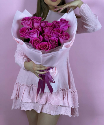 Букет из ярко - розовых эквадорских роз - 15 шт