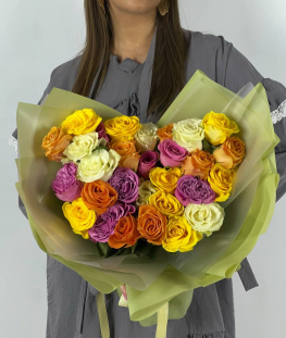 Букет из разноцветных эквадорских роз - 31 шт