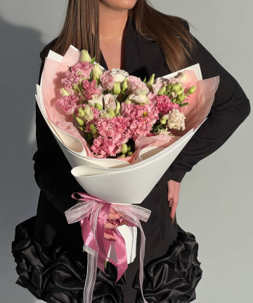 Букет из эустом - 13 шт