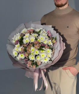 Букет из хризантем, альстромерий и статицы - 19 шт