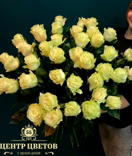 Букет из 51 белой эквадорской розы