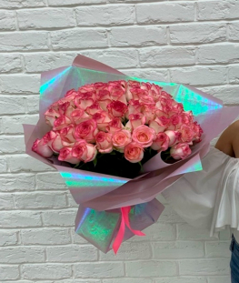 Букет из розовой эквадорской розы - 51 шт