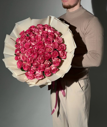 Букет из розовых эквадорских роз - 51 шт