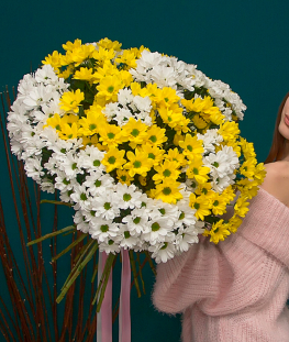 Букет из 21 кустовых хризантем